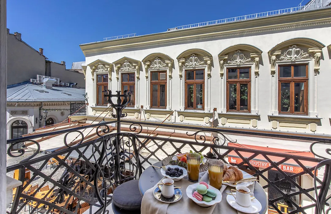 Old Town Luxury Suites-1