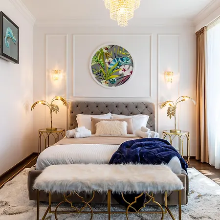 Old Town Luxury Suites-3