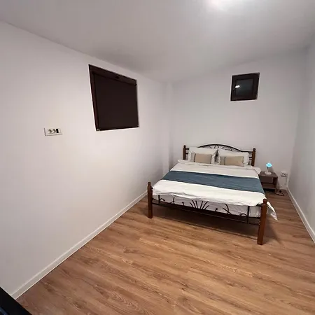 Piata Uniri Cozy Inn-3